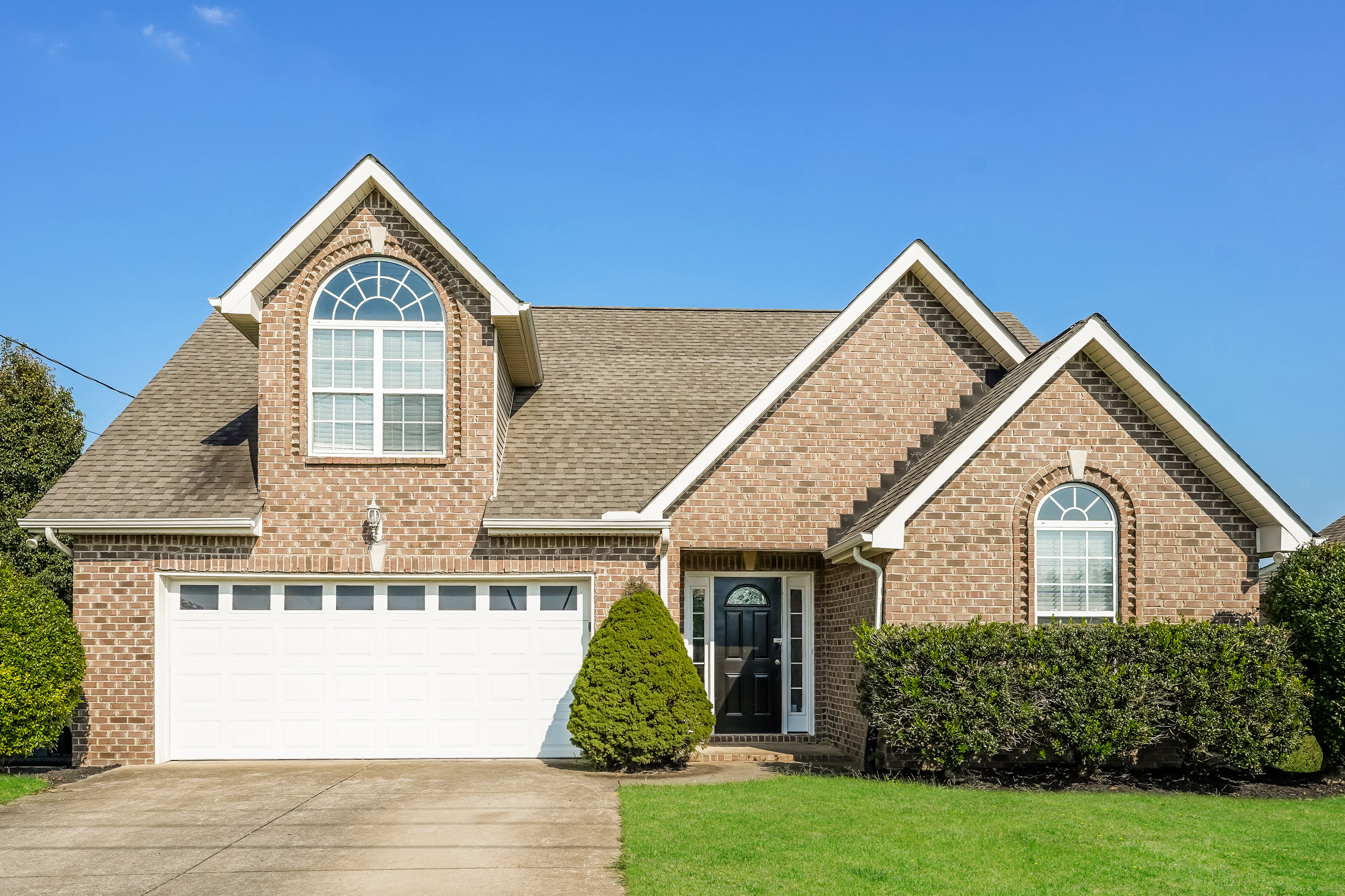 1351 LONE OAK RD MOUNT JULIET, TN 37122